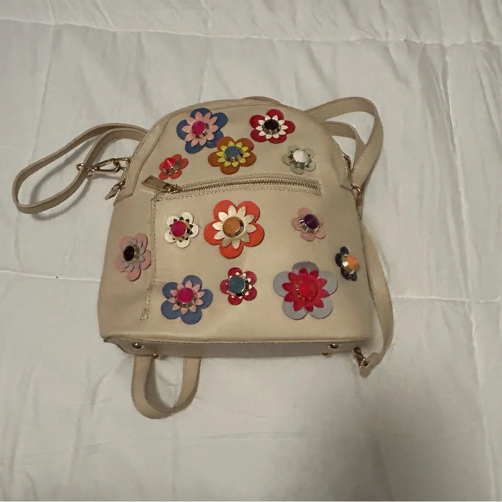 Floral Embellished Cream Boho Mini Backpack - Picture 6 of 16